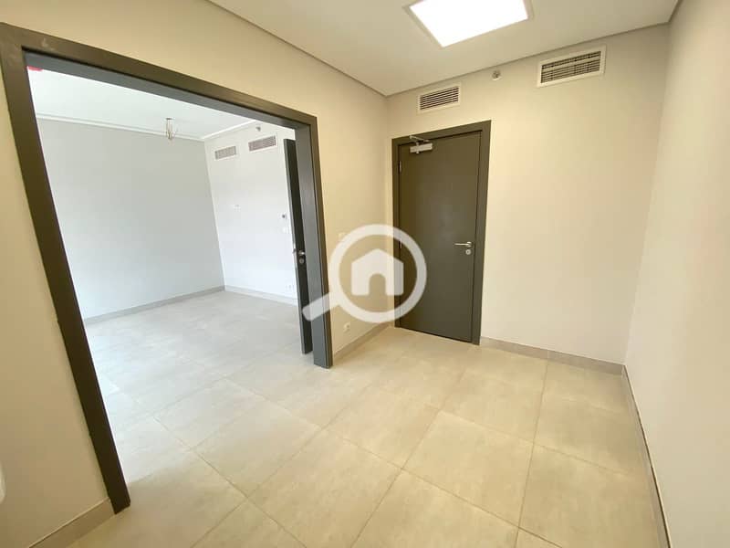 8 WhatsApp Image 2026-01-05 at 11.54. 48 PM. jpeg