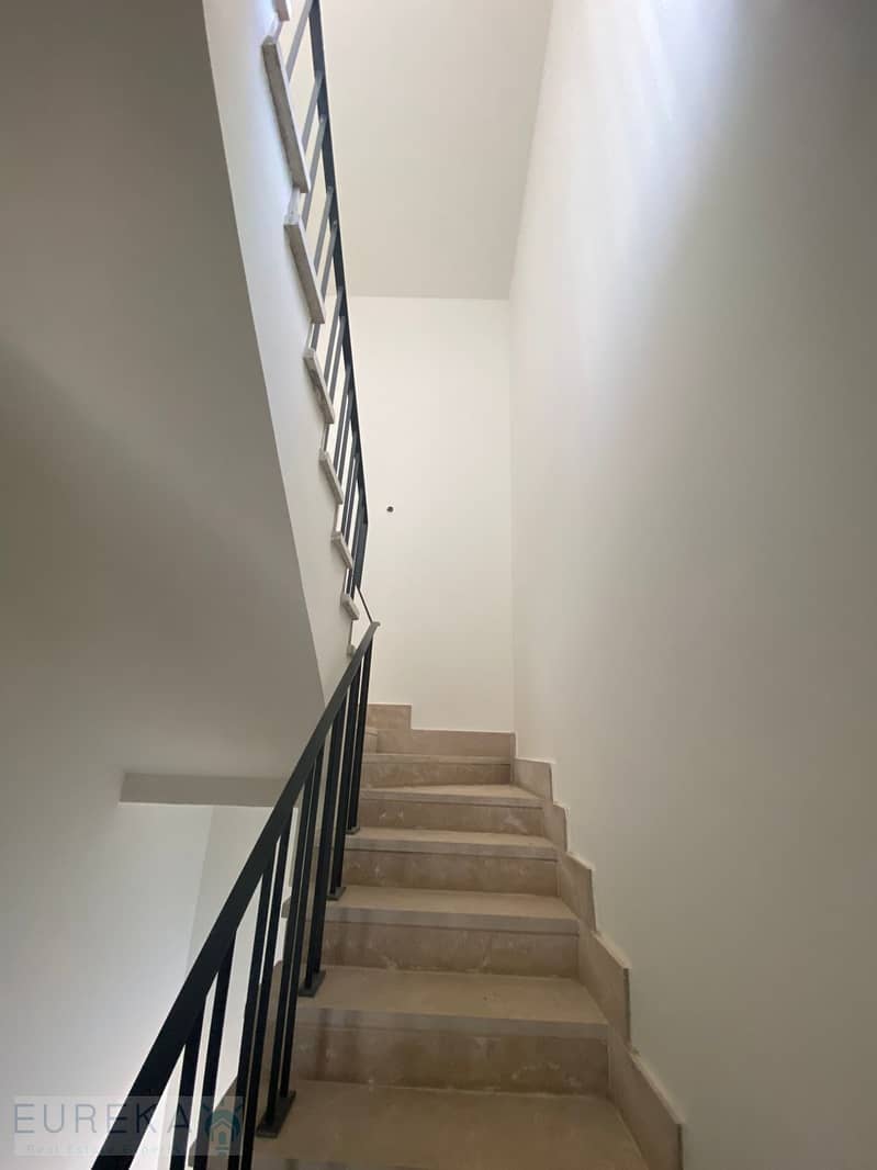 2 WhatsApp Image 2025-12-31 at 2.49. 00 PM (2). jpeg