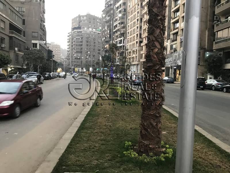 4 124589-رفع-سيارات-الانتظار-الخاطئ-من-شارع-جزيرة-العرب-بالمهندسين-(6). jpeg