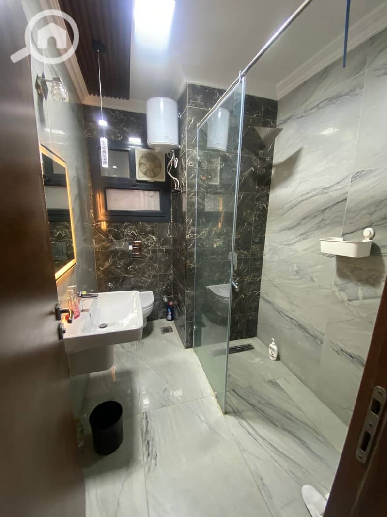 3 675b11b0-439c-4806-83f1-c13fa9b49f9e. jpeg