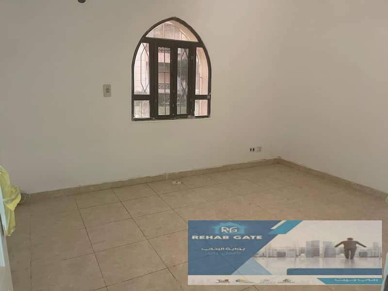 8 fe363583-87b0-4265-924d-46b8c1e93ba1. jpg