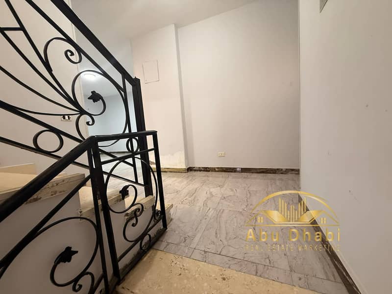 7 b7e6df12-2834-43c4-b4ba-06ab72095867. jpg