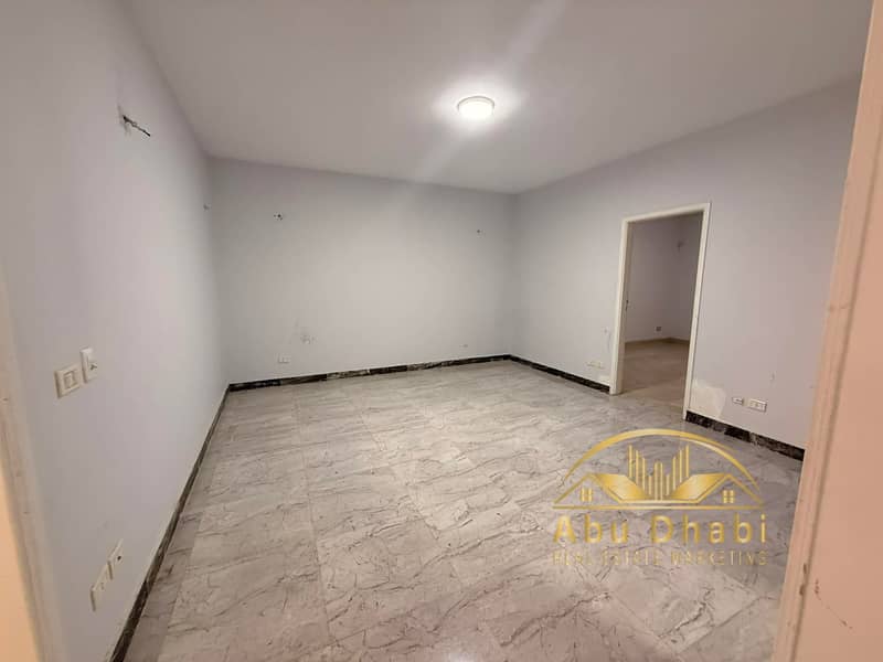 9 20e8572b-4451-46eb-8572-48e5c49bf60f. jpg