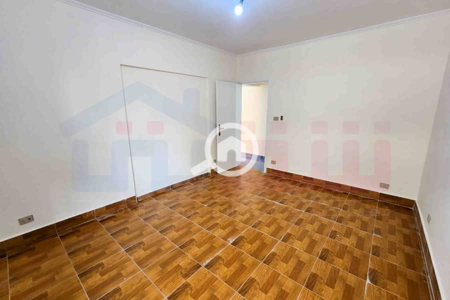 5 WhatsApp Image 2025-11-26 at 17.15. 30 (1). jpg