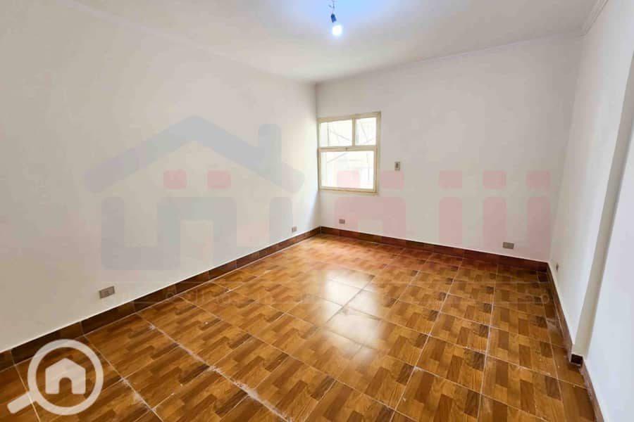 8 WhatsApp Image 2025-11-26 at 17.15. 31. jpg