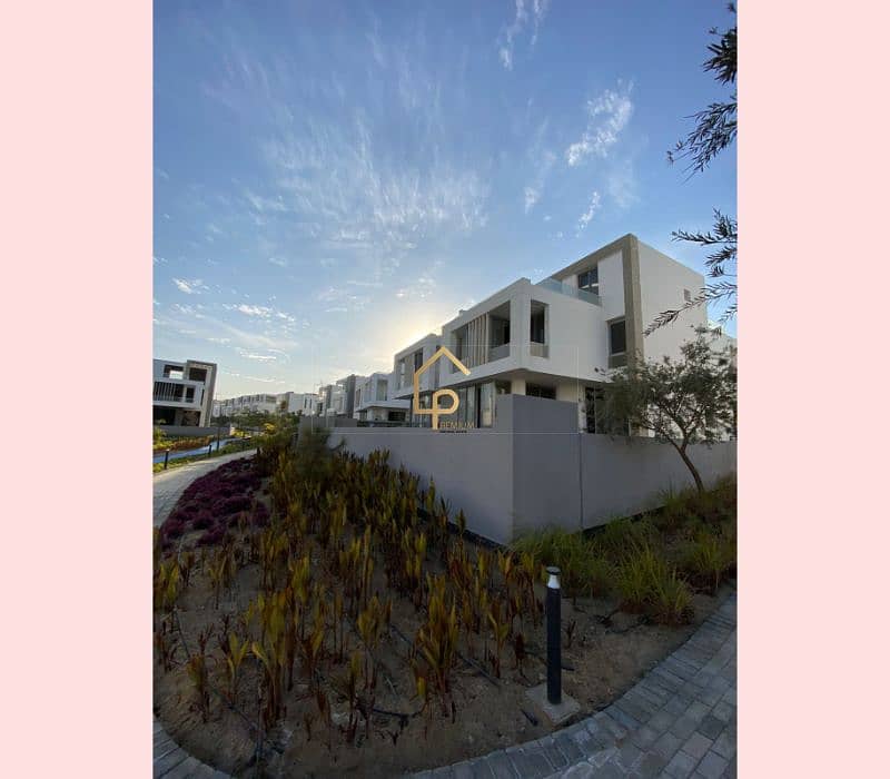 6 WhatsApp Image 2025-11-15 at 3.48. 15 PM (1). jpg