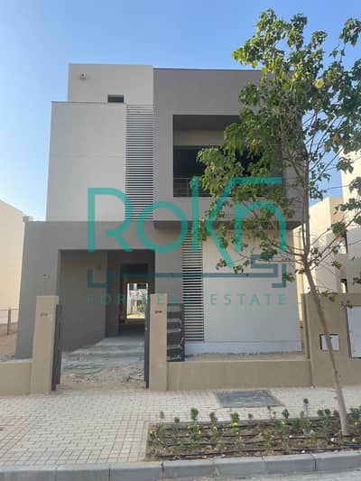 5 Bedroom Twin House for Sale in 6th of October, Giza - WhatsApp Image 2025-12-21 at 3.50. 02 PM (1). jpeg