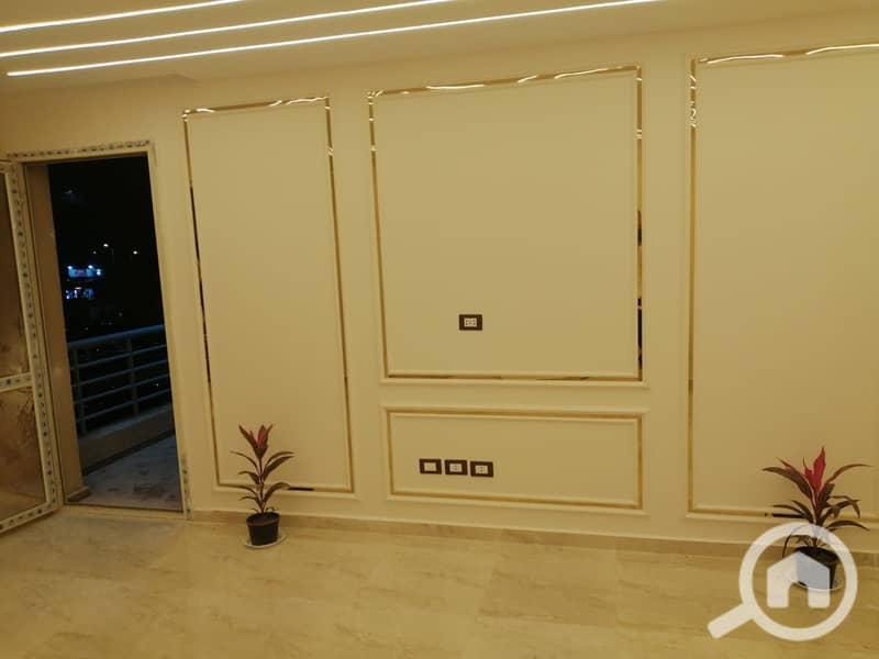 6 aa083867-c090-49ce-8a14-c5bf93e4d177. jpg