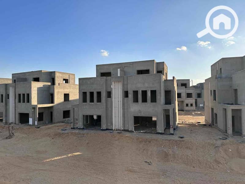 12 feed76d6-898f-4129-9267-f4fe85d96e5d. jpg