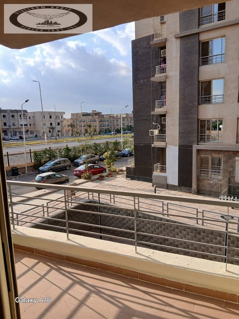 2 990e0144-46f0-473b-a7c4-dd98e86919d5. jpg