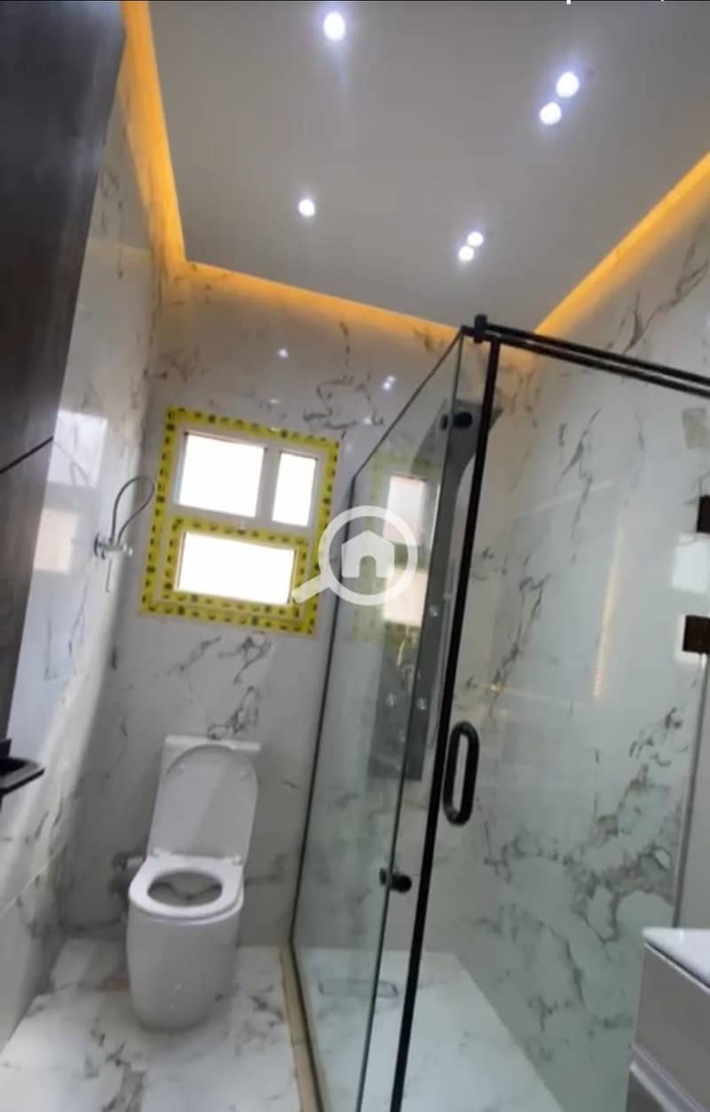 10 cf576296-7380-4d29-8827-791dfe38870d. jpg