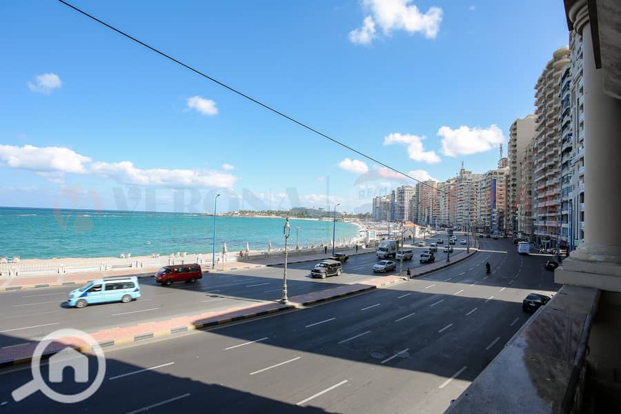 Apartment for sale 110 m Al-Mandara (directly on the beach) - Widok 2