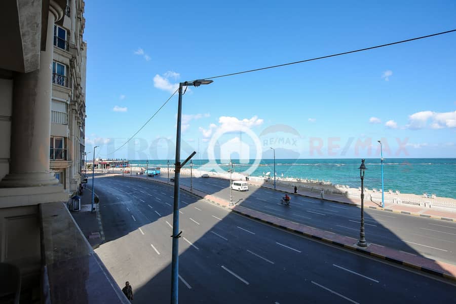 Apartment for sale 110 m Al-Mandara (directly on the beach) - Widok 3