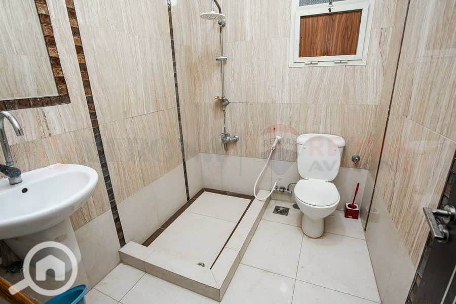 Apartment for sale 110 m Al-Mandara (directly on the beach) - Więcej