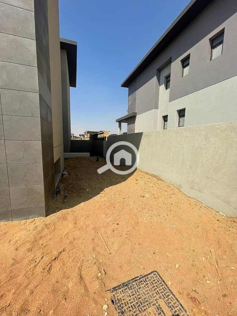 10 WhatsApp Image 2026-01-06 at 1.37. 14 PM. jpeg