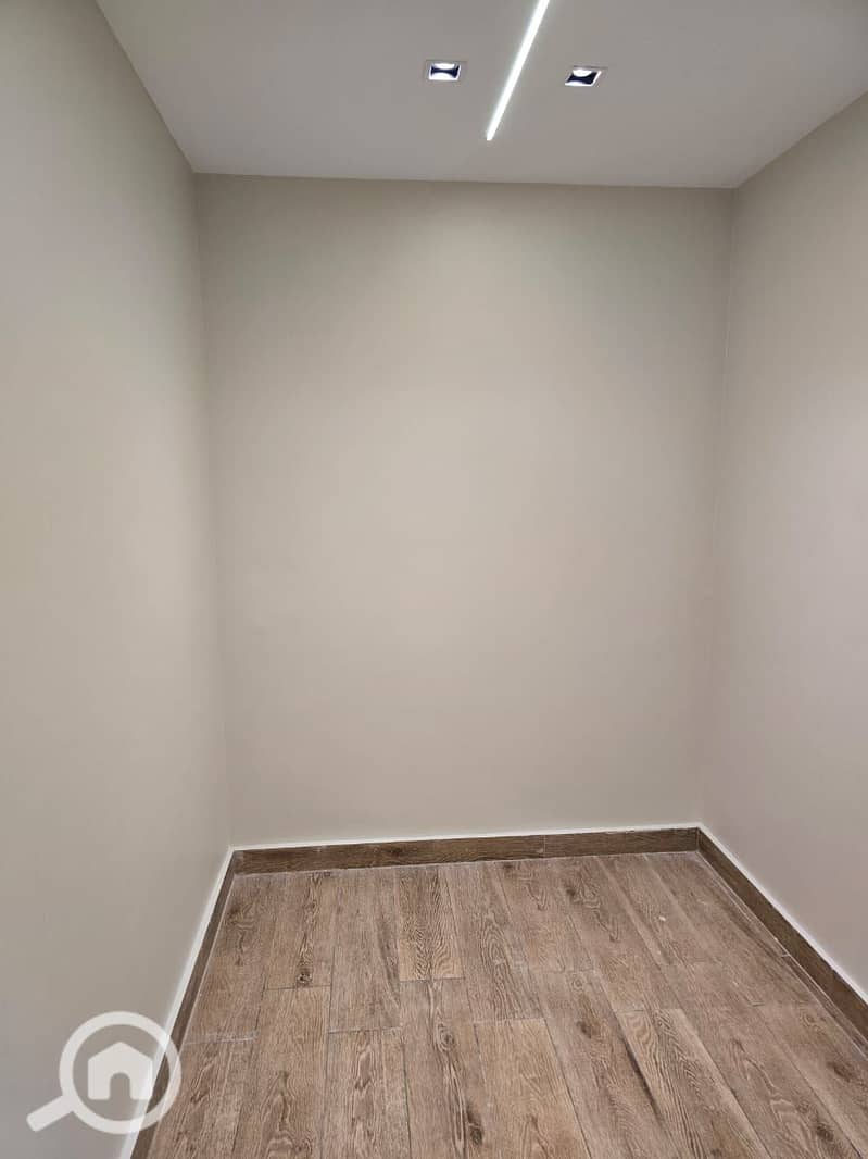 9 WhatsApp Image 2026-01-05 at 4.45. 06 PM. jpeg