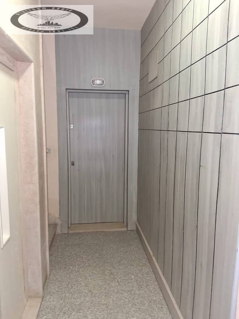 3 50aef93a-8084-4d4b-8bf4-43b8487f55b0. jpg