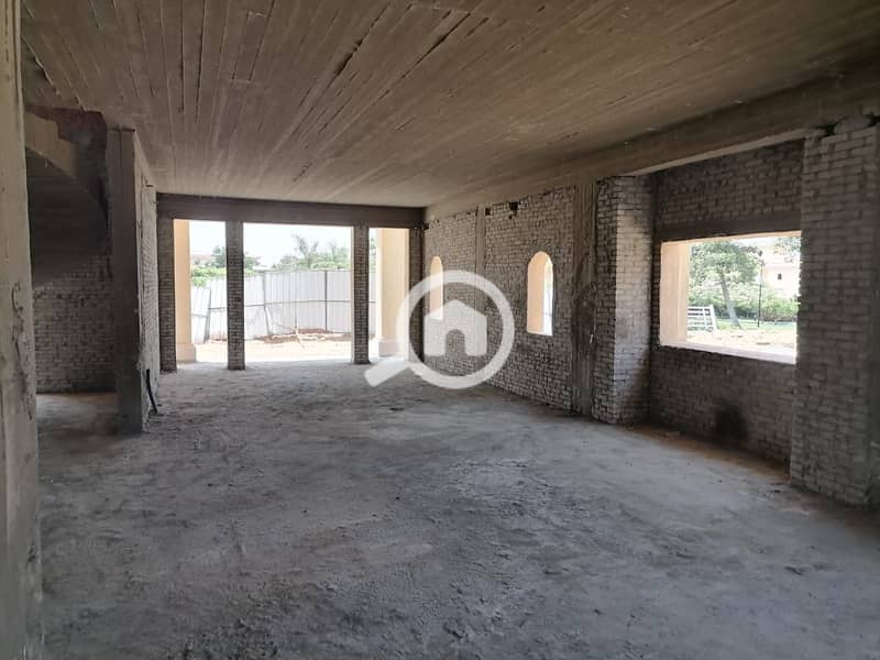 4 3dc0d13a-85fe-47fd-90c7-f371e2afcd3b. jpg