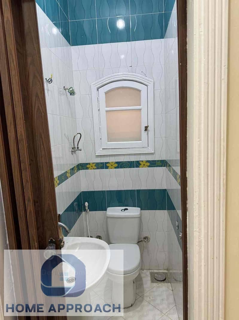 4 3E7BDCB9-F8AC-4931-94CF-7B6B9863456B. jpg