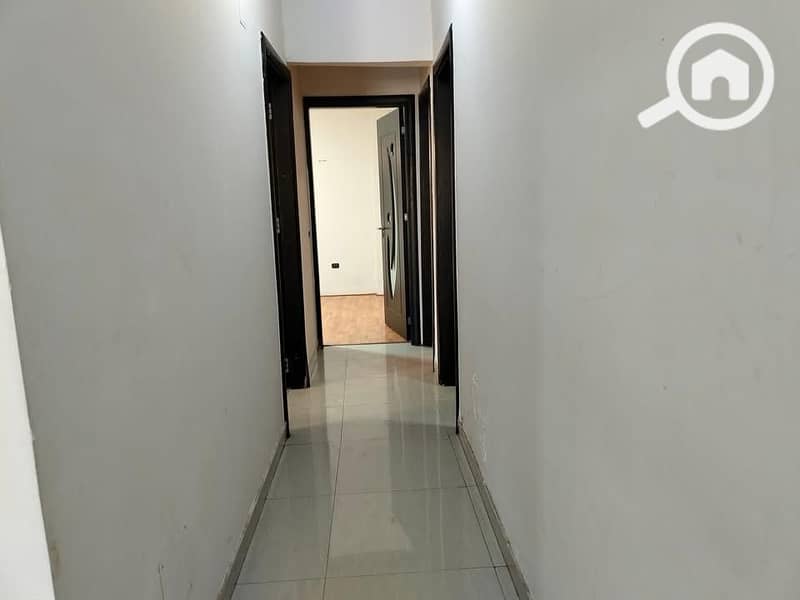 4 88b91be9-e50d-4118-be0b-18b611bd217f. jpg