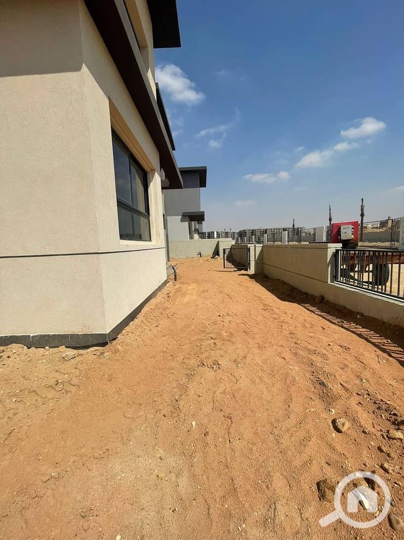 8 WhatsApp Image 2026-01-06 at 1.37. 13 PM. jpeg