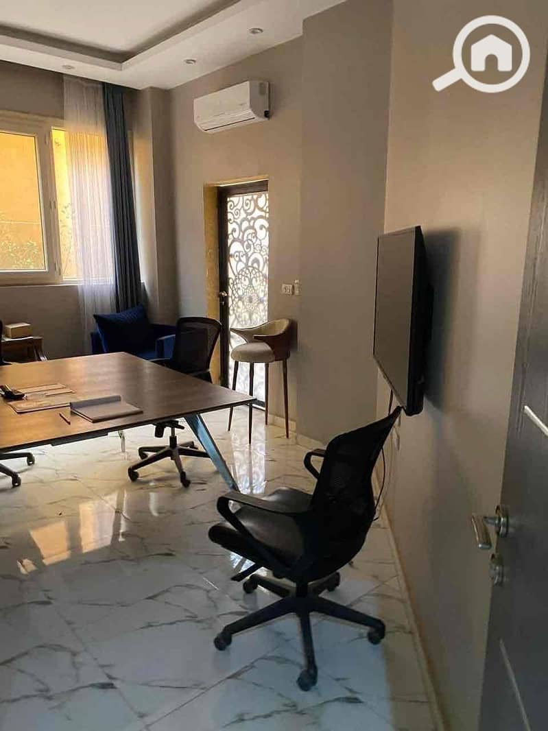 3 4084a789-bc74-4afd-b24b-fe4071d2e5f1. jpg