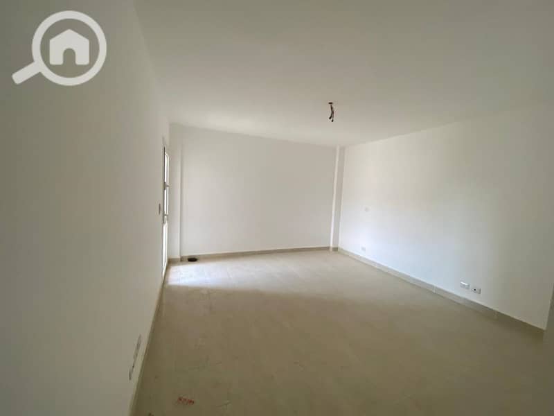 4 5e6298fe-d8b6-4f33-bfdf-70689908bb19. jpeg