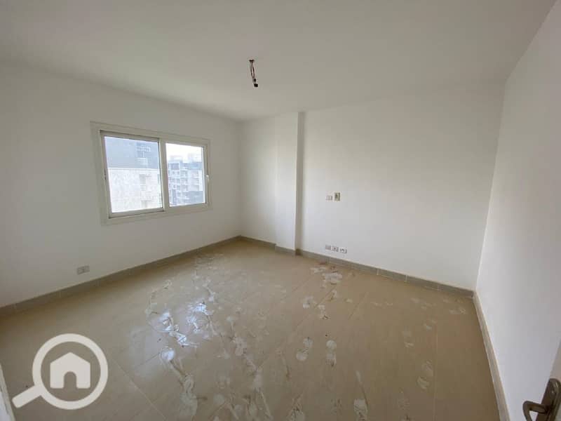 10 e438dd78-ac6f-4c42-9c0b-6c508a52830d. jpeg