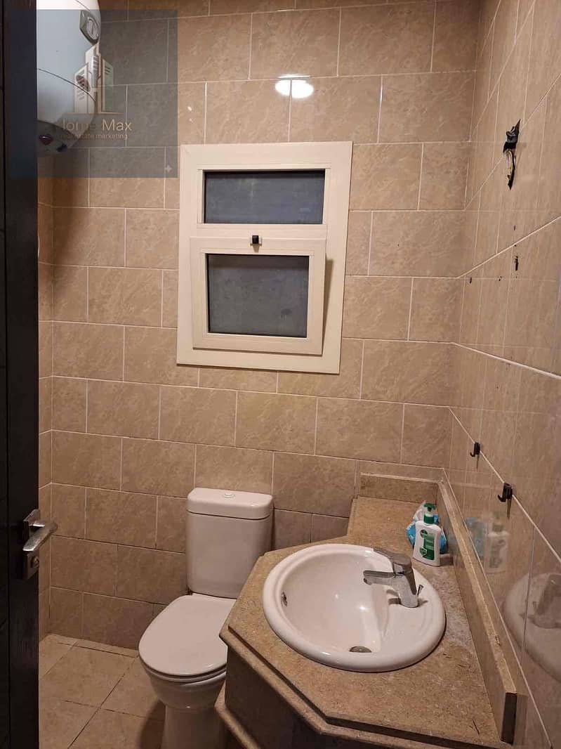 9 ef1031dd-b682-4530-9990-f307a0d8e807. jpg