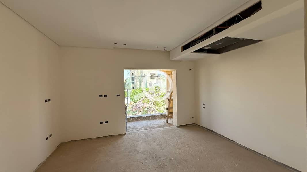 4 8f420cbc-85bf-4434-82ce-9794eb003332. jpeg