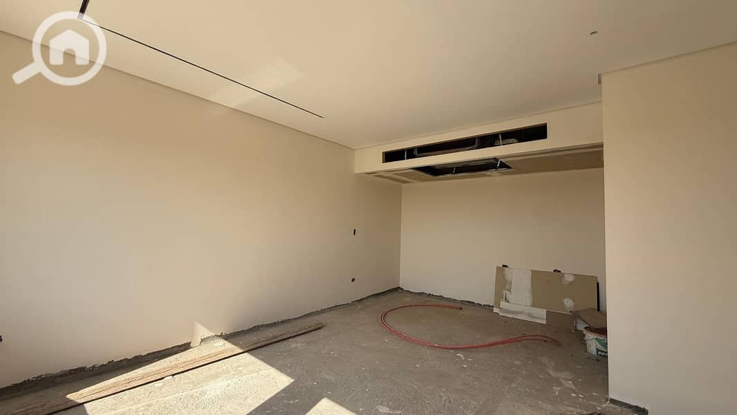 8 f15f4d2a-71a9-440a-b7c7-1f85346cf586. jpeg