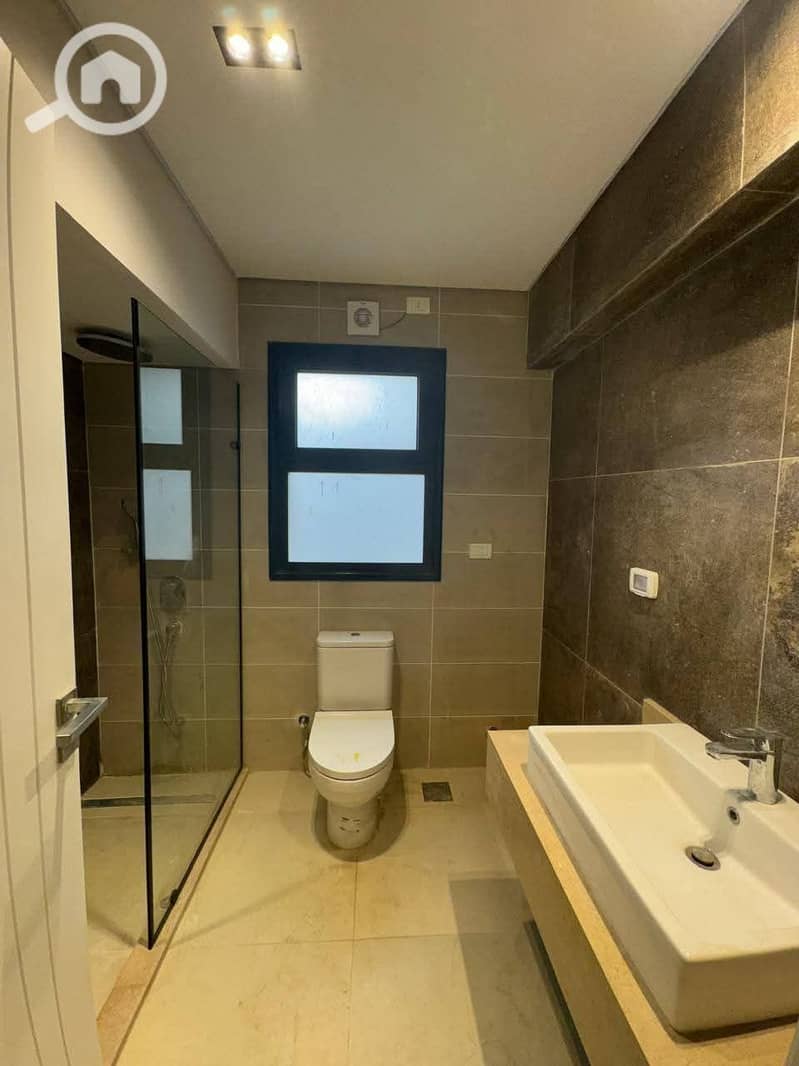 8 61744985-88f8-4df8-8a0e-f616aa308e91. jpg