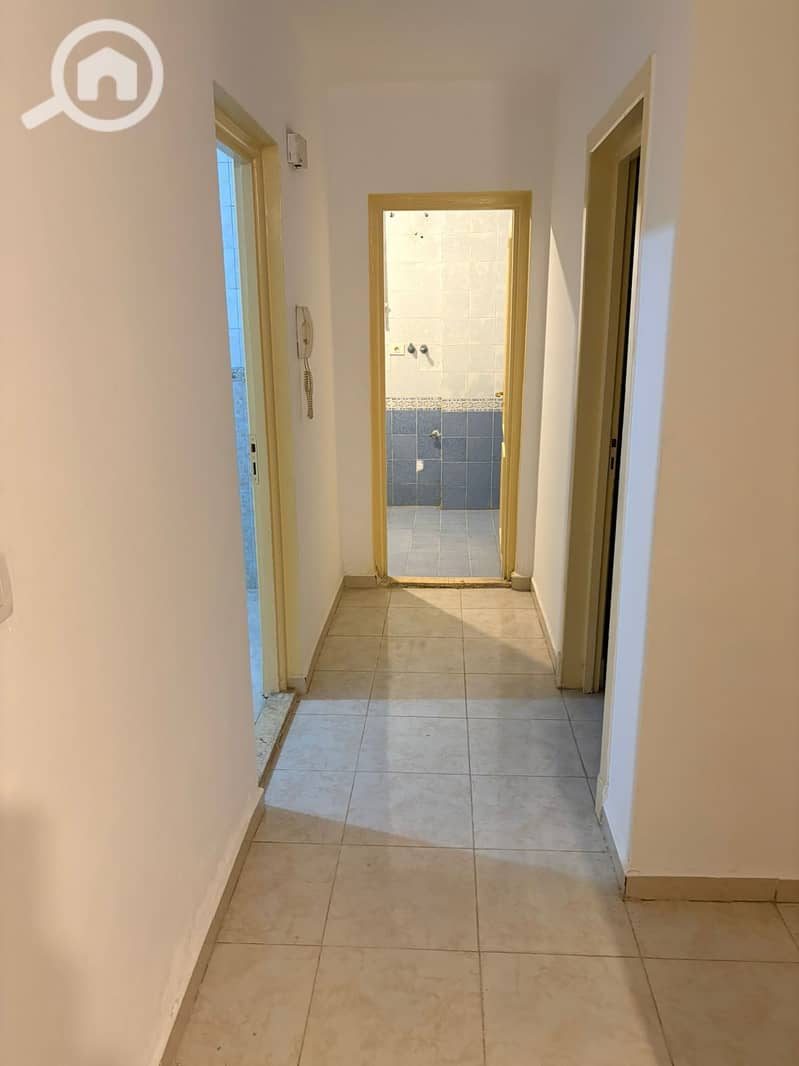 4 043b6756-ae81-424d-b163-40ad13883716. jpeg