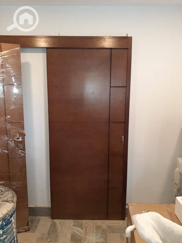 5 15863b69-b78e-4b99-85b9-3b70626f7f1f. jpg