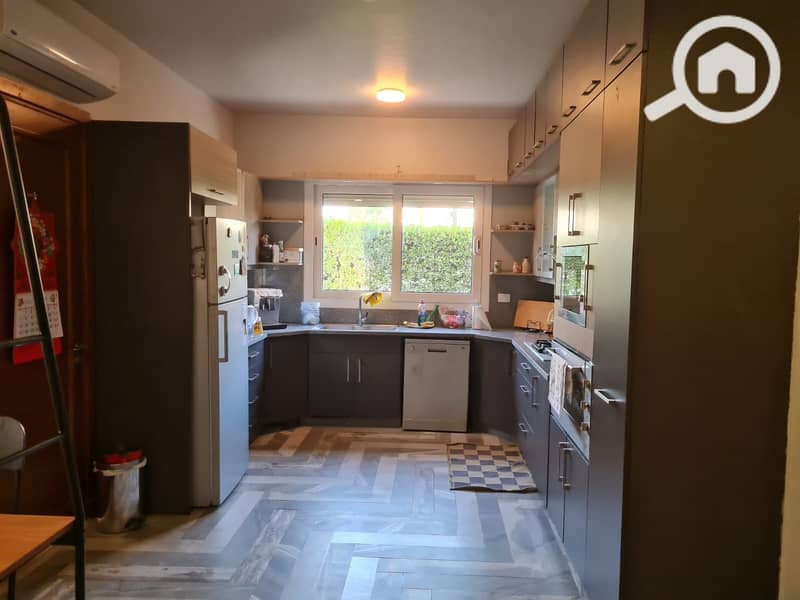 8 1417e098-36fd-4ca4-86c0-bf85c9d5ed08. jpg