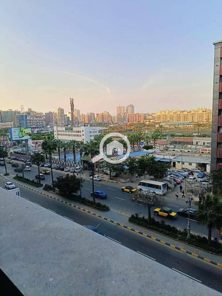 10 WhatsApp Image 2025-10-22 at 12.50. 16 PM (3). jpeg