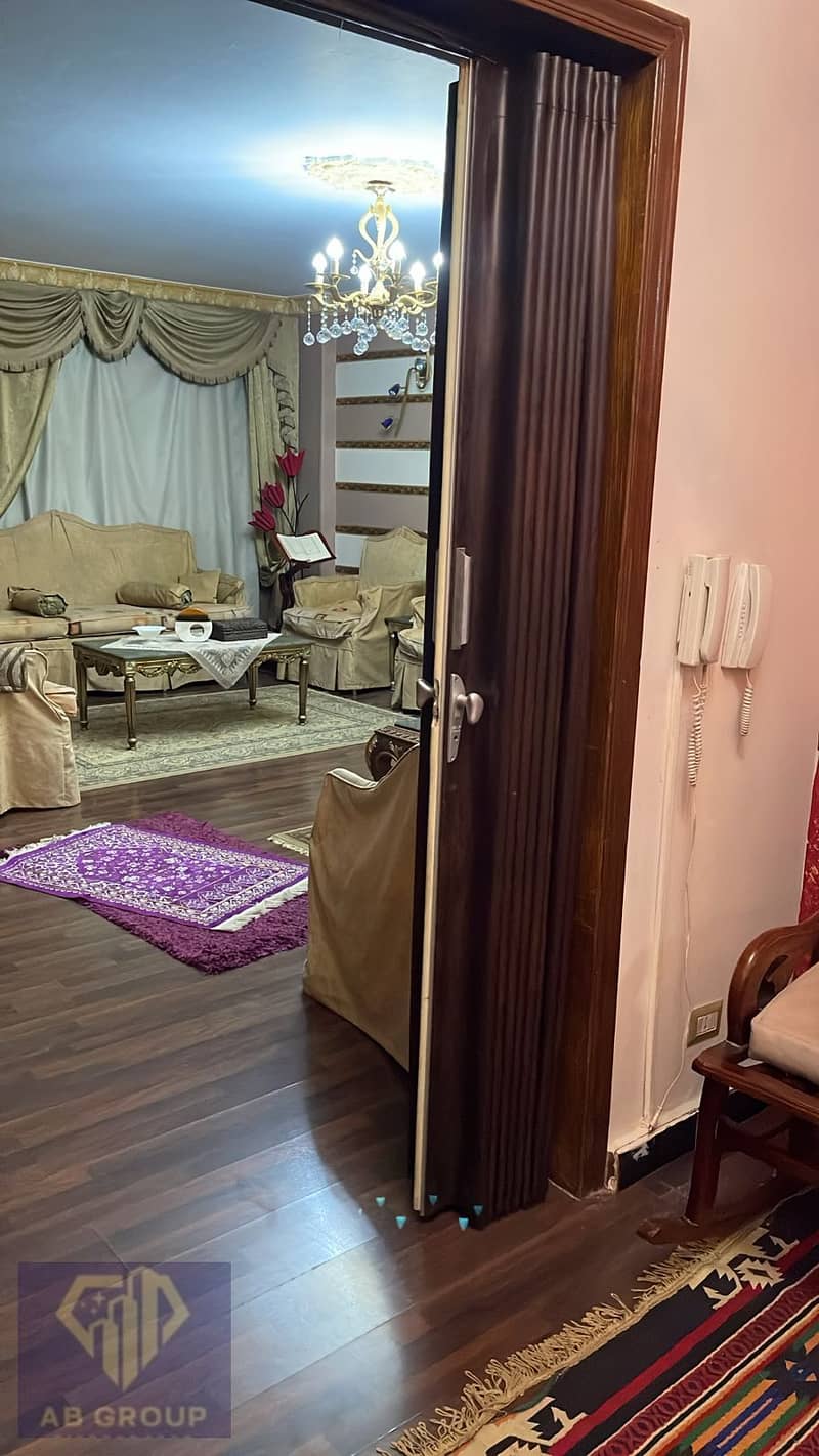 4 63f857b6-fdce-4b07-8b95-6f6412e05ac5. jpg