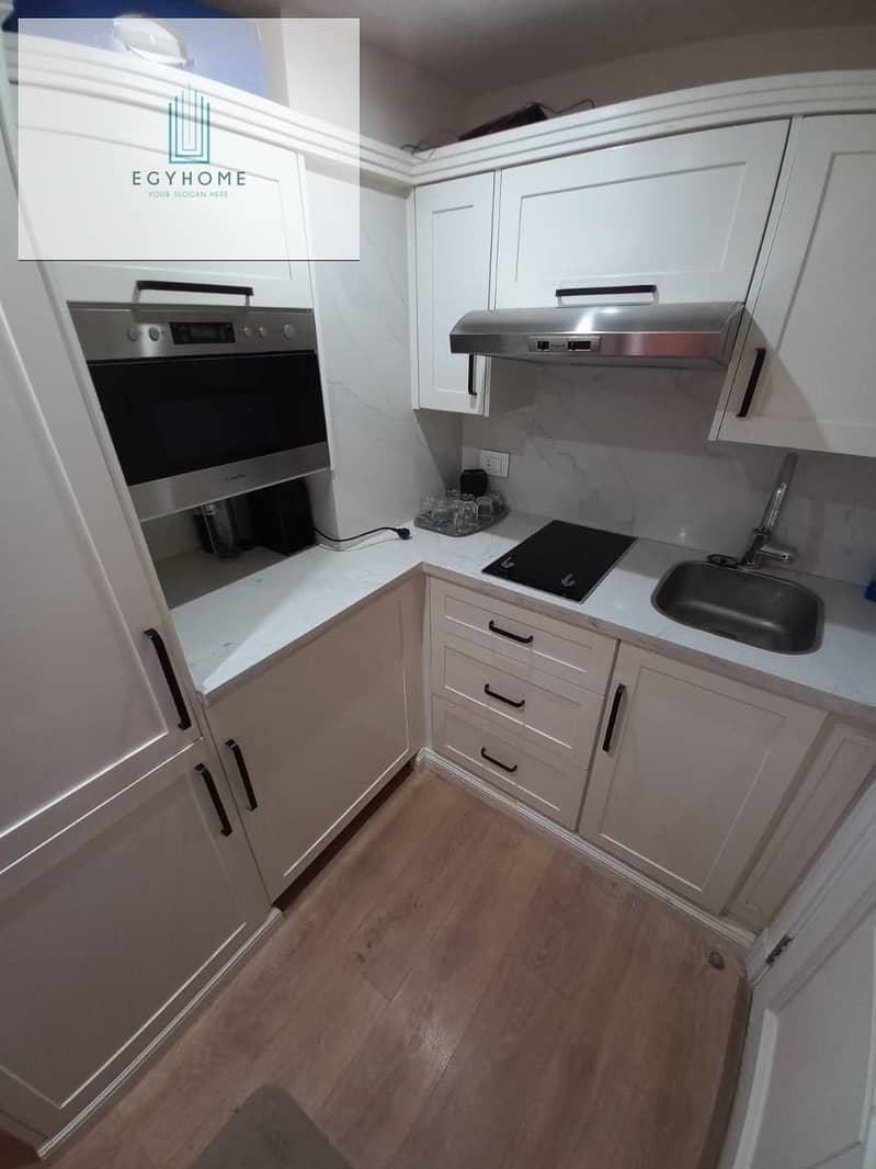 4 3b53459a-3a3b-4156-a66a-231a7ee2e8a2. jpg