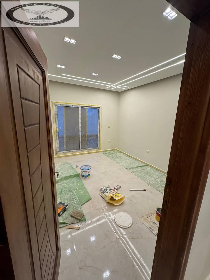 4 eb143ea9-d207-4d86-b917-0aa788f50a19. jpg