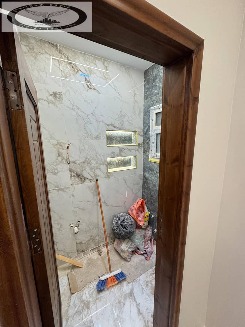 10 e94abcd5-01ff-46cc-a21f-1ac083aef8ec. jpg