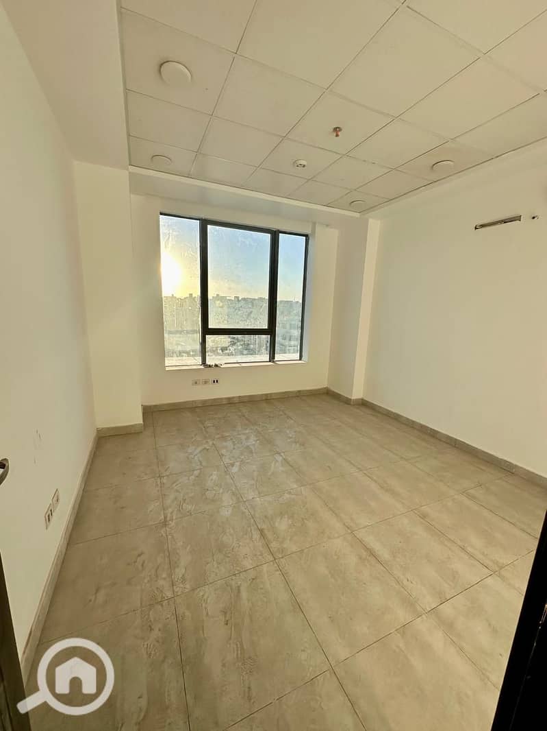 2 WhatsApp Image 2025-12-23 at 22.08. 07 (1). jpeg