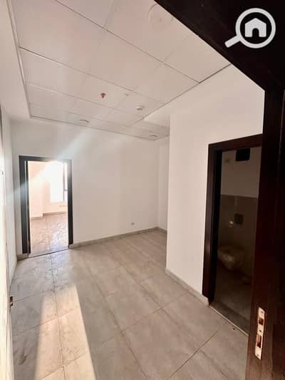 عيادة  للبيع في 6 أكتوبر، الجيزة - WhatsApp Image 2025-12-23 at 22.08. 09. jpeg