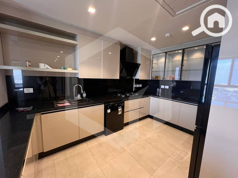 14 Aeon Towers 14. jpg