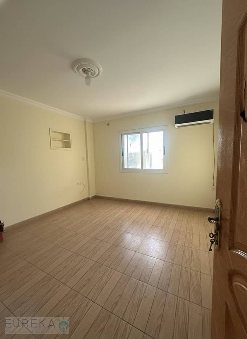 11 db60f352-a892-4c19-b381-c4289f90574e (002). jpg