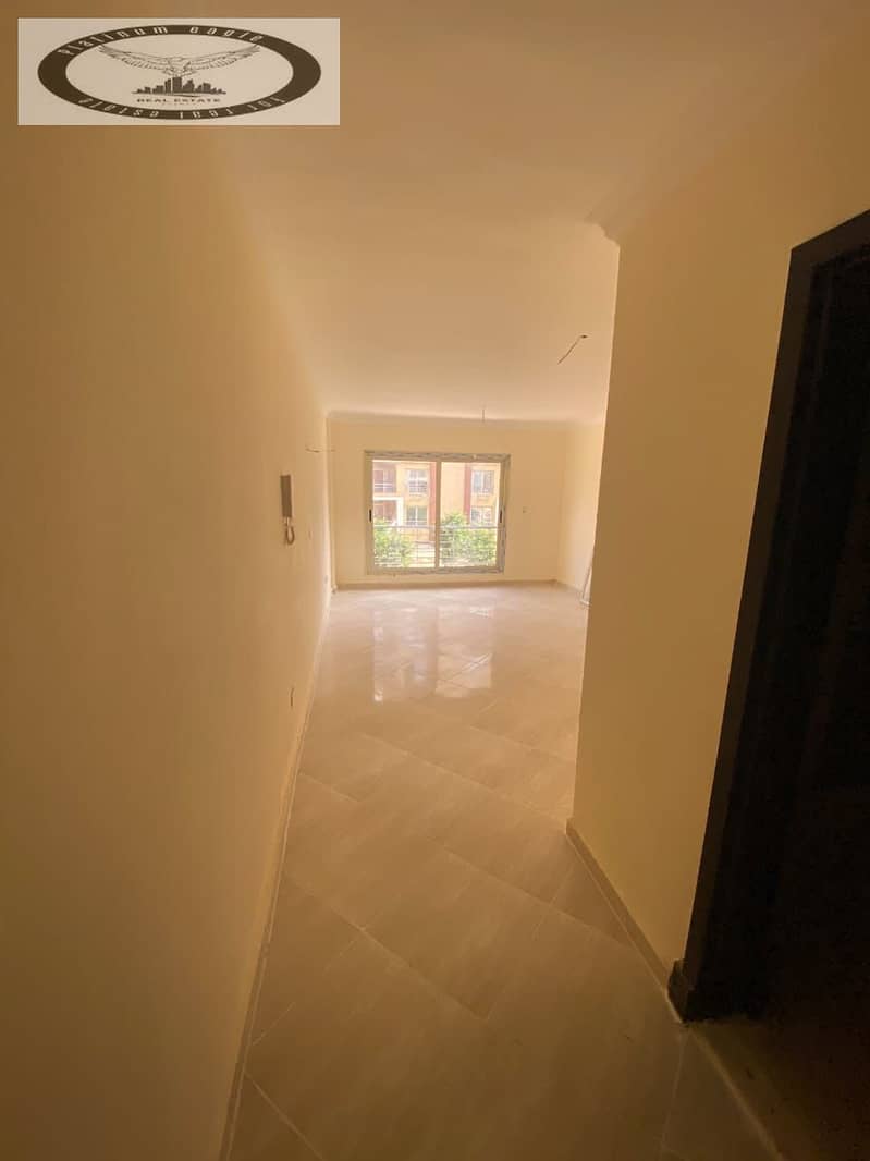 2 e2179d9e-f543-4563-90a9-a0838e3e5bb8. jpg