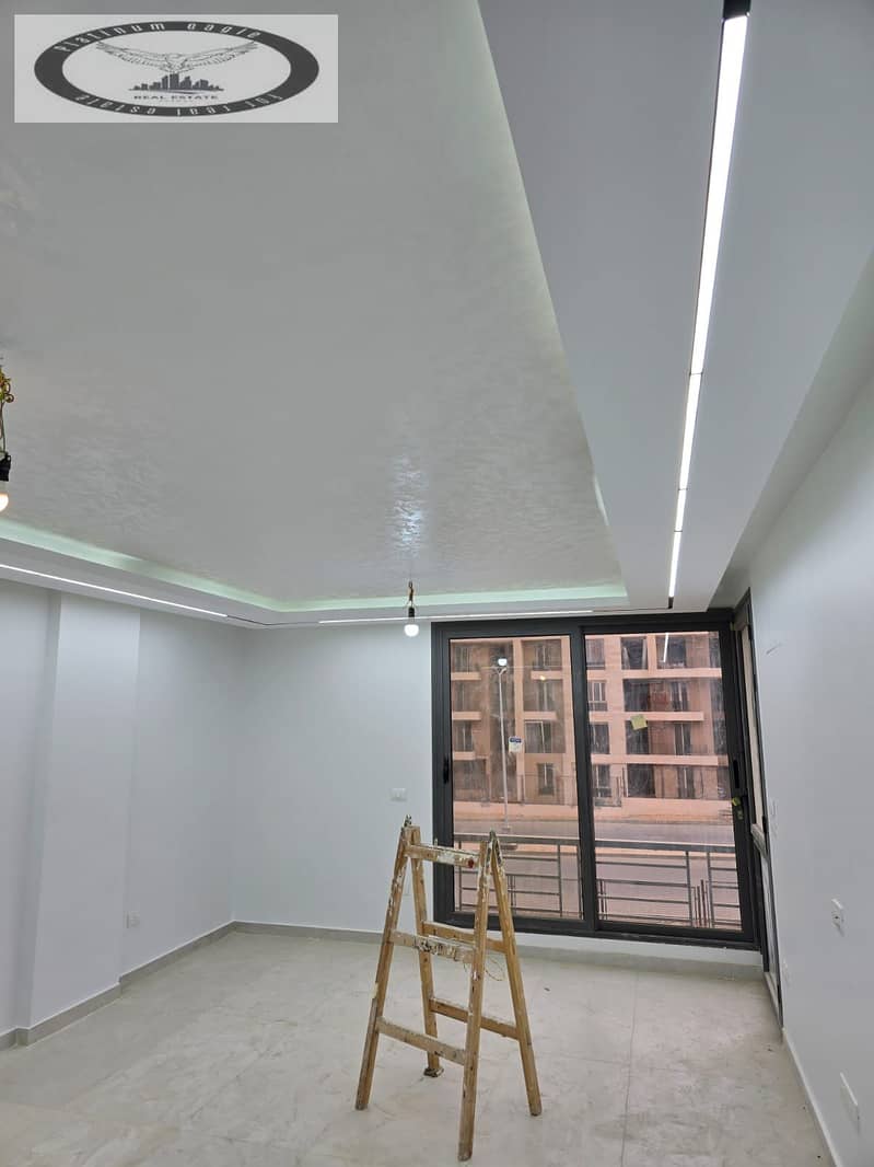 2 e36fae13-71cd-4a9f-ba0b-6d28f683001c. jpg