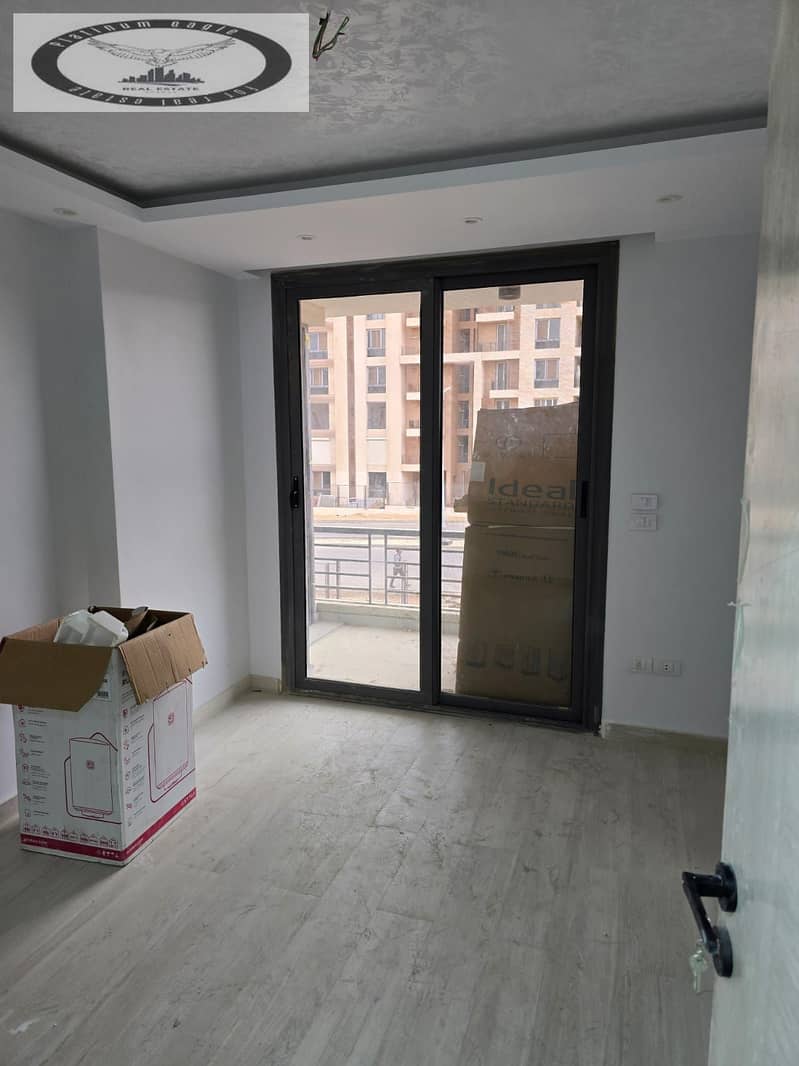 7 3192ee6d-8788-45f6-90f4-33bc266edb3a. jpg