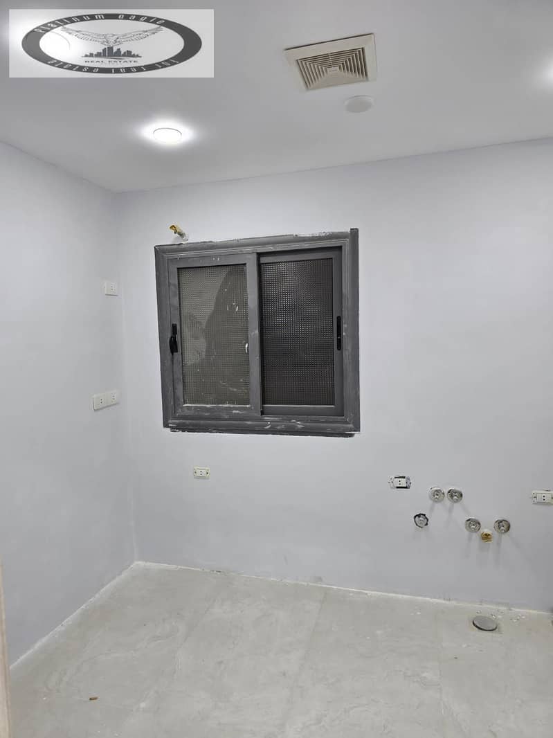 8 19f9b32a-d8cc-44ec-9c4b-e44afb90ec14. jpg