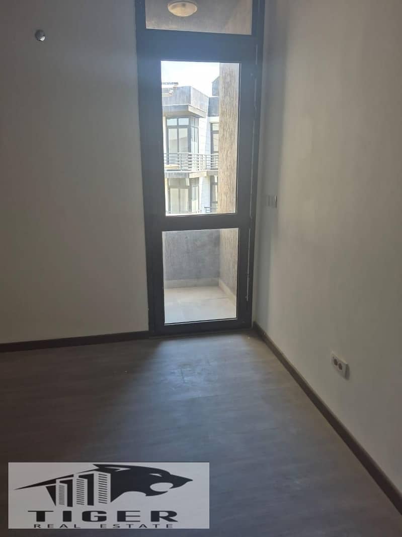 10 WhatsApp Image 2026-01-06 at 3.59. 53 PM. jpeg