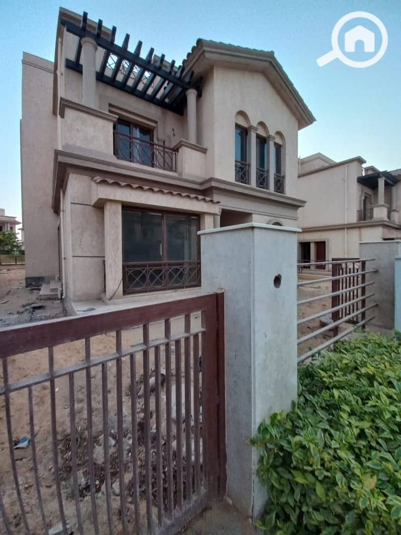 5 7985c601-bf67-4277-8c6c-b0a85062361c. jpg